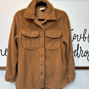 Universal Thread Teddy button down shirt